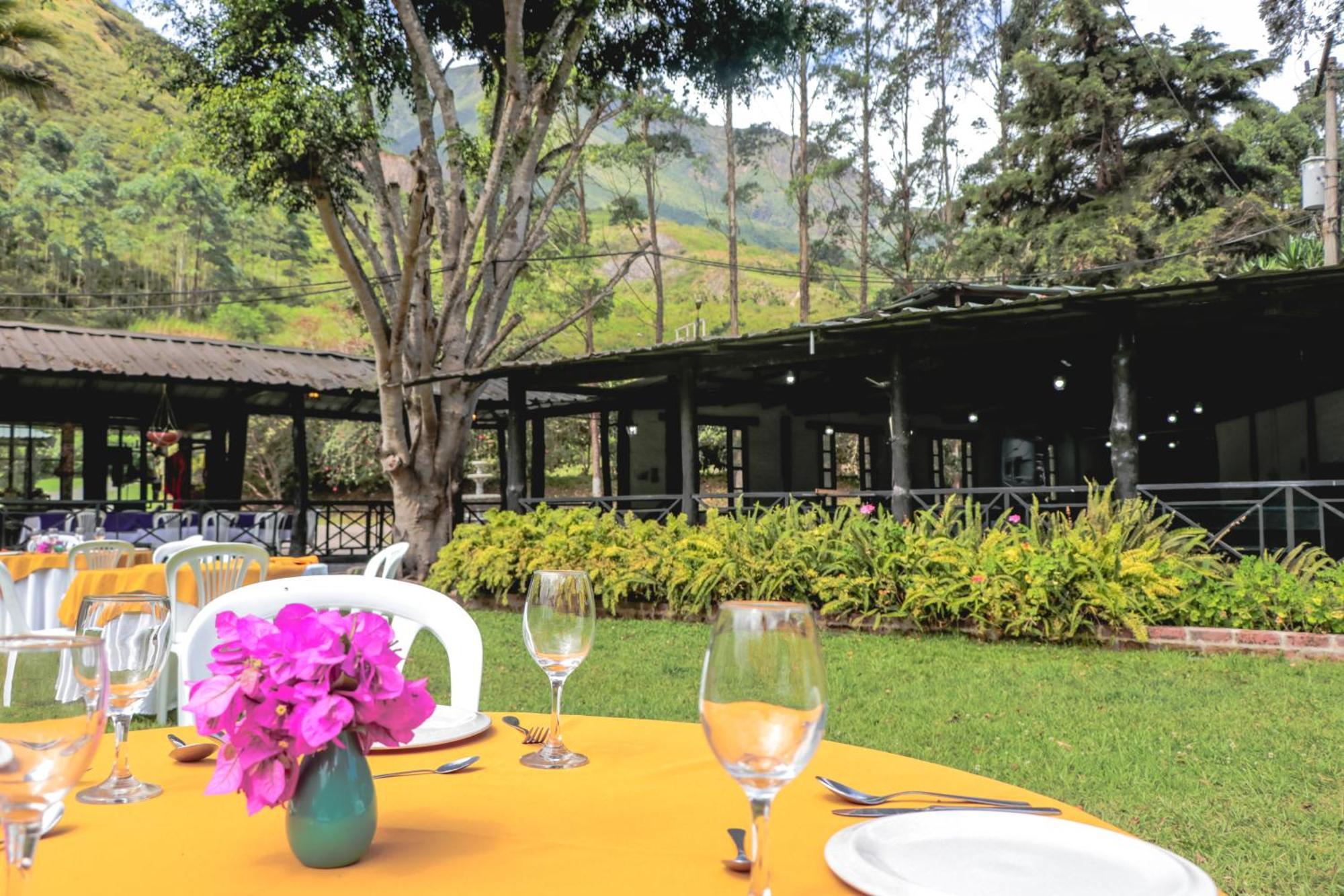 Hosteria La Eterna Primavera Huigra Luaran gambar