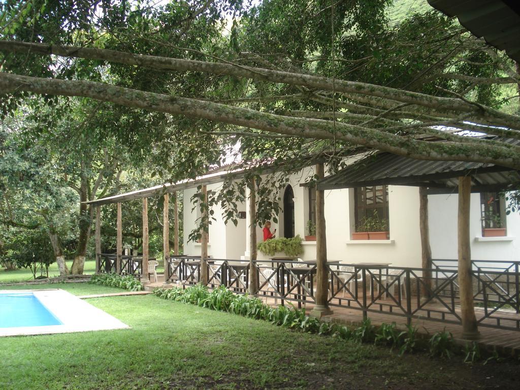 Hosteria La Eterna Primavera Huigra Luaran gambar